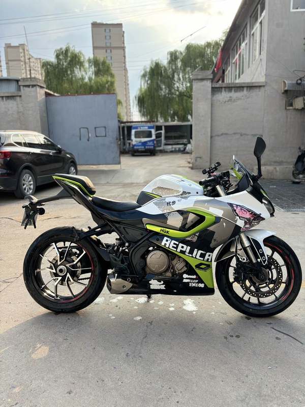 二手QJMOTOR赛250