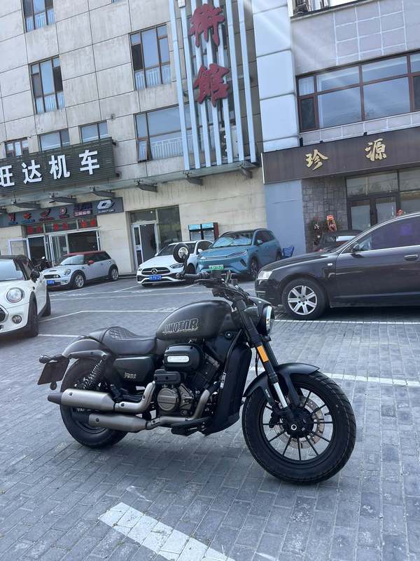 二手QJMOTOR闪300