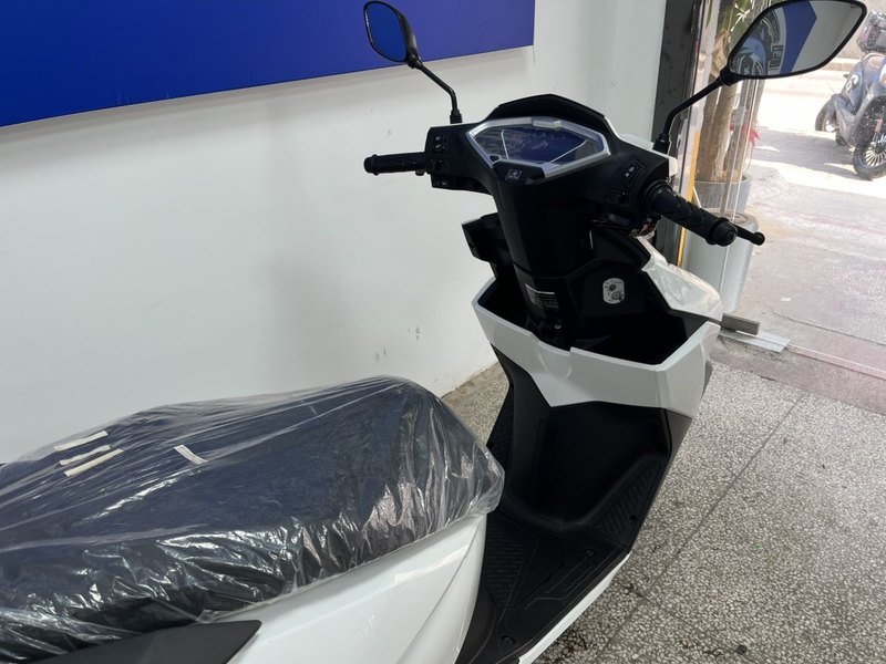 二手五羊本田NWX125