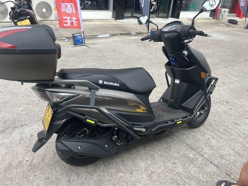 二手济南铃木优驿 UE125T