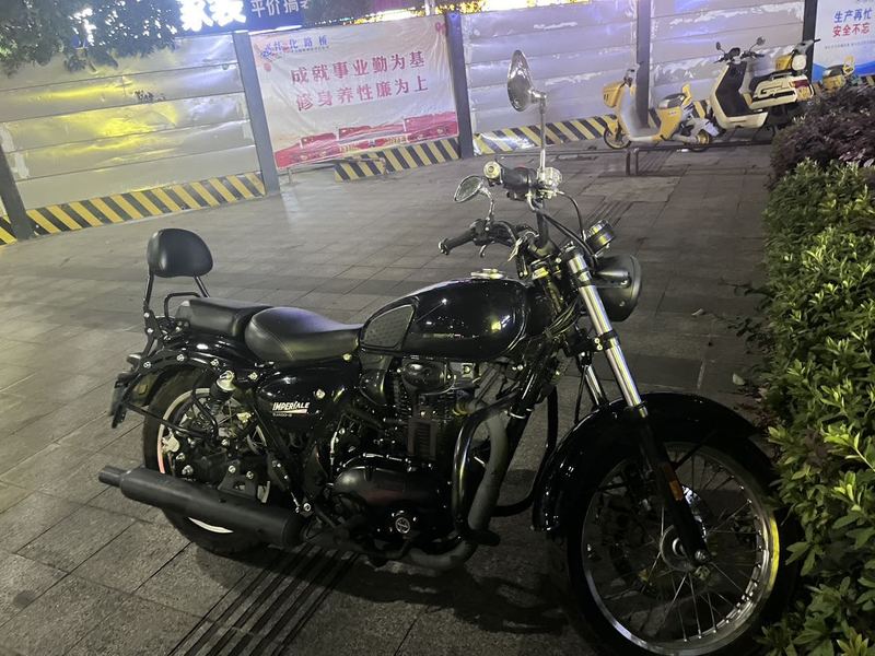 二手贝纳利帝国 imperiale 400
