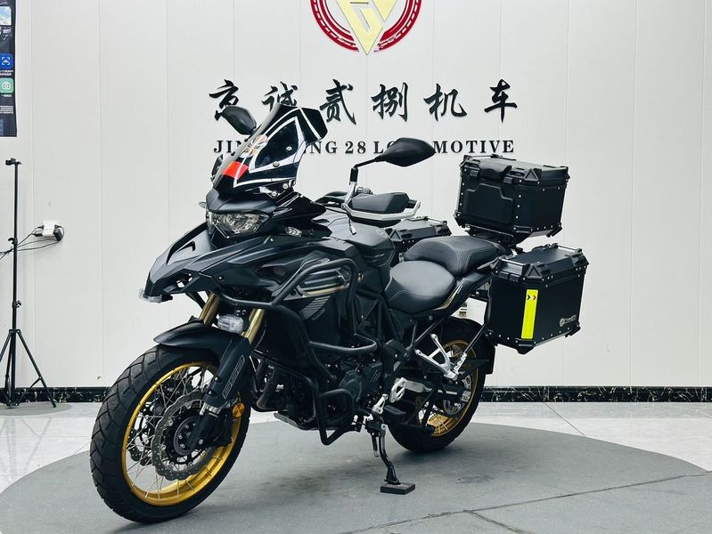 二手贝纳利TRK552