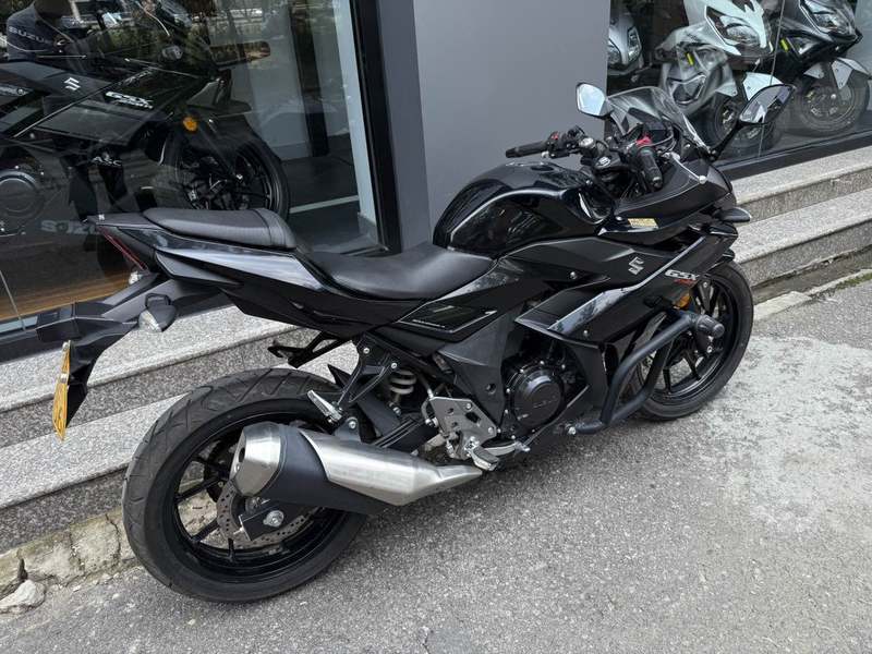 二手豪爵铃木GSX250R