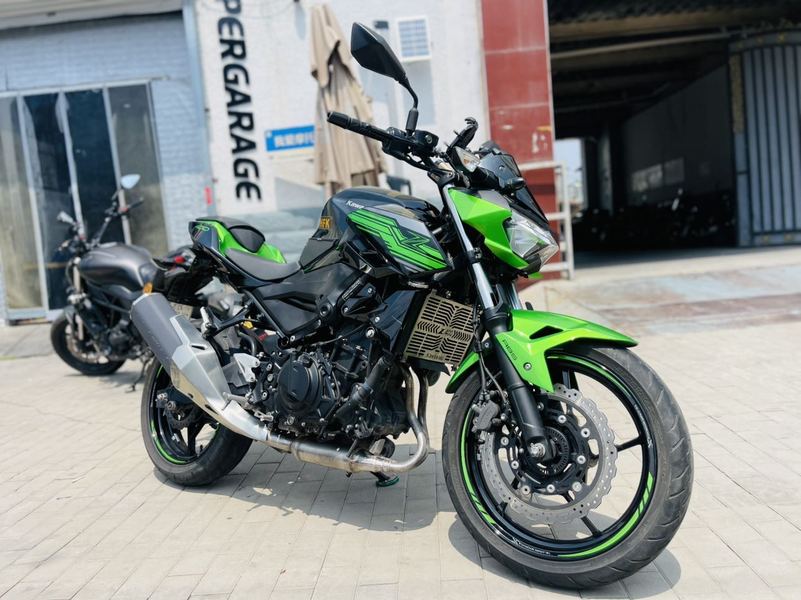 二手川崎Z400