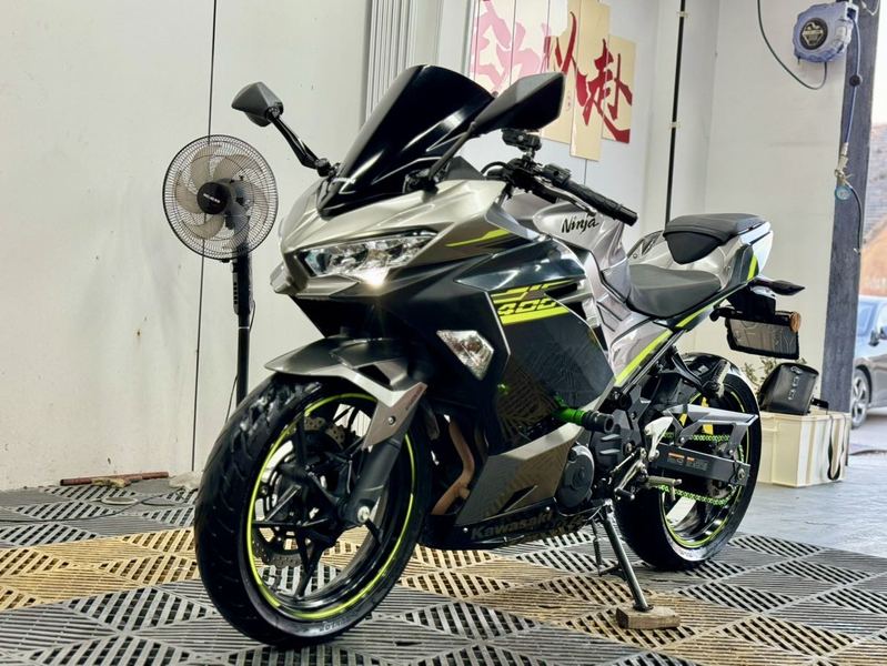 二手川崎Ninja 400