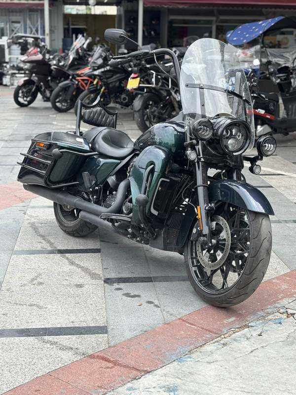 二手哈雷戴维森路王定制版 Road King Special