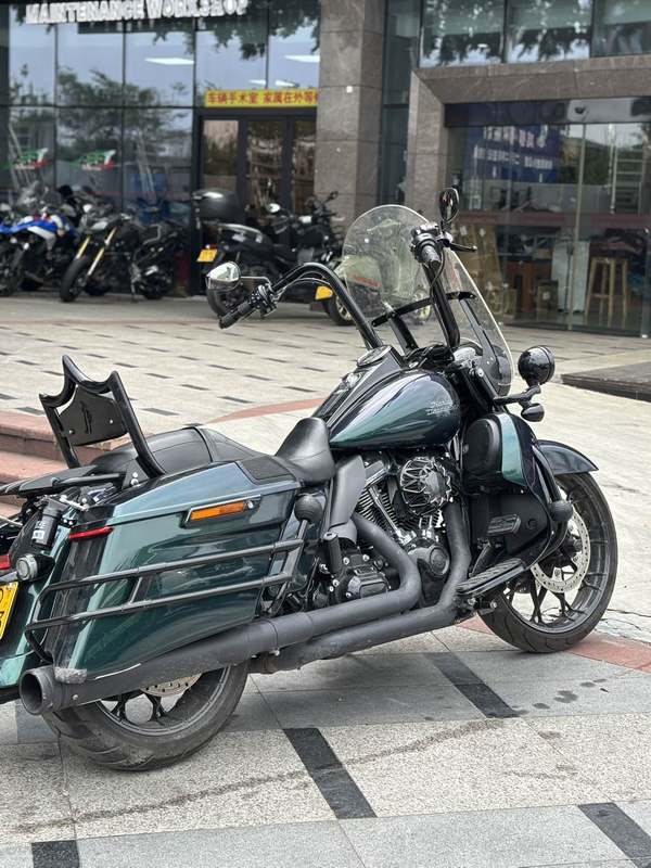 二手哈雷戴维森路王定制版 Road King Special