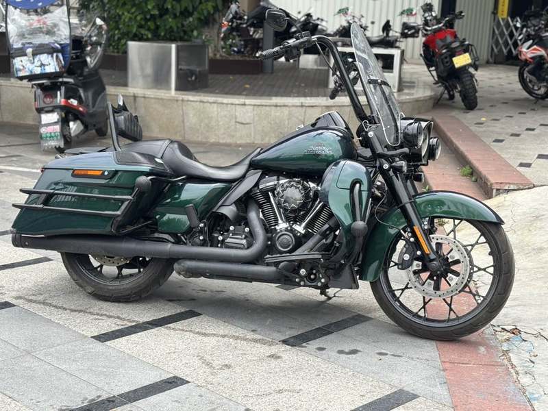 二手哈雷戴维森路王定制版 Road King Special