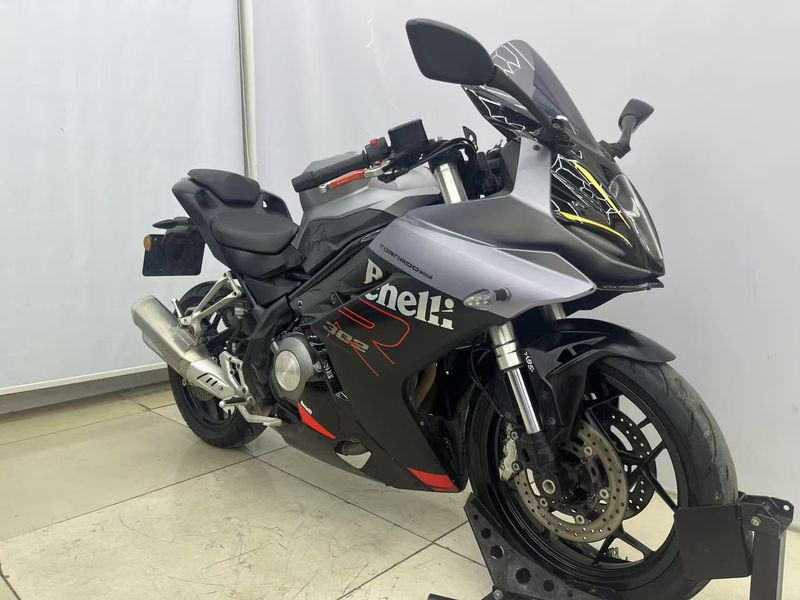 二手贝纳利龙卷风 Tornado 302R