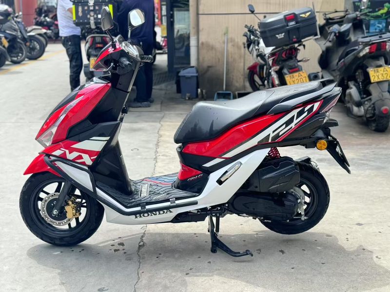 二手五羊本田NX125
