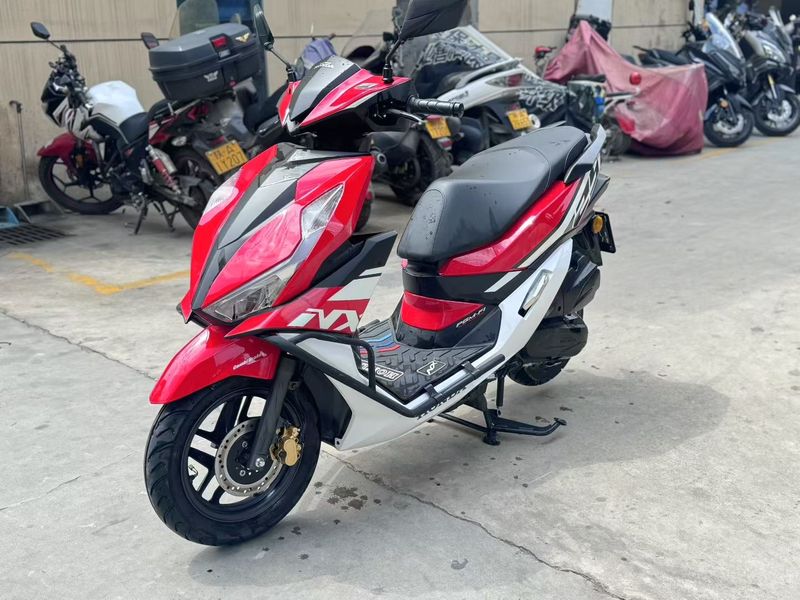 二手五羊本田NX125