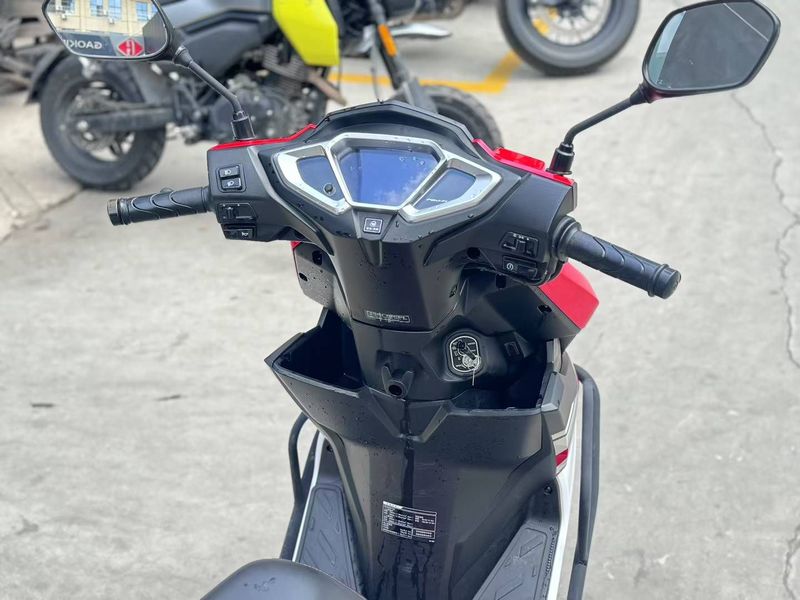 二手五羊本田NX125