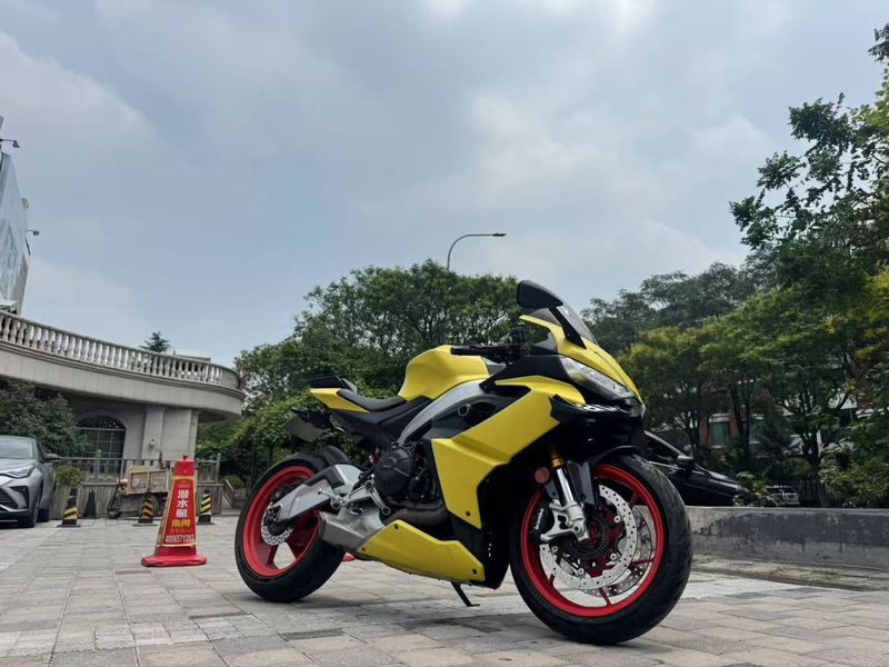 二手阿普利亚RS 660 