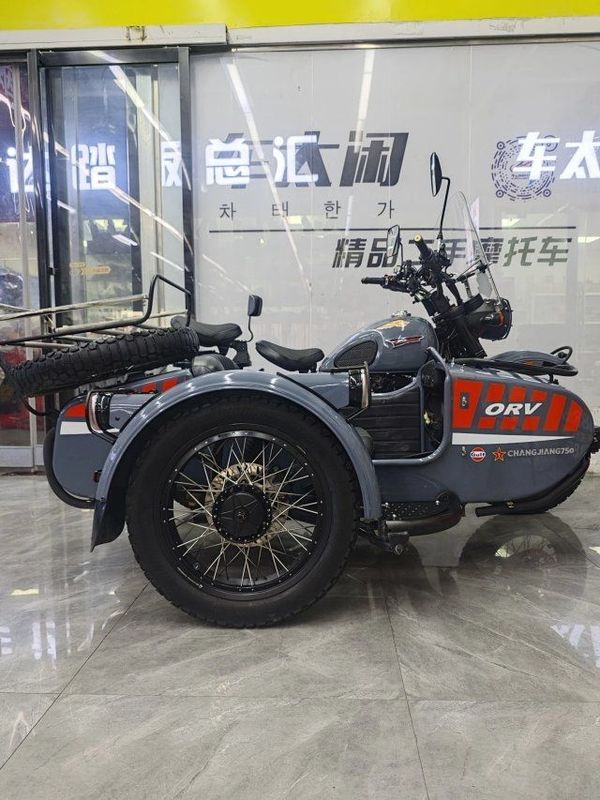 二手长江Bobbie III 700i