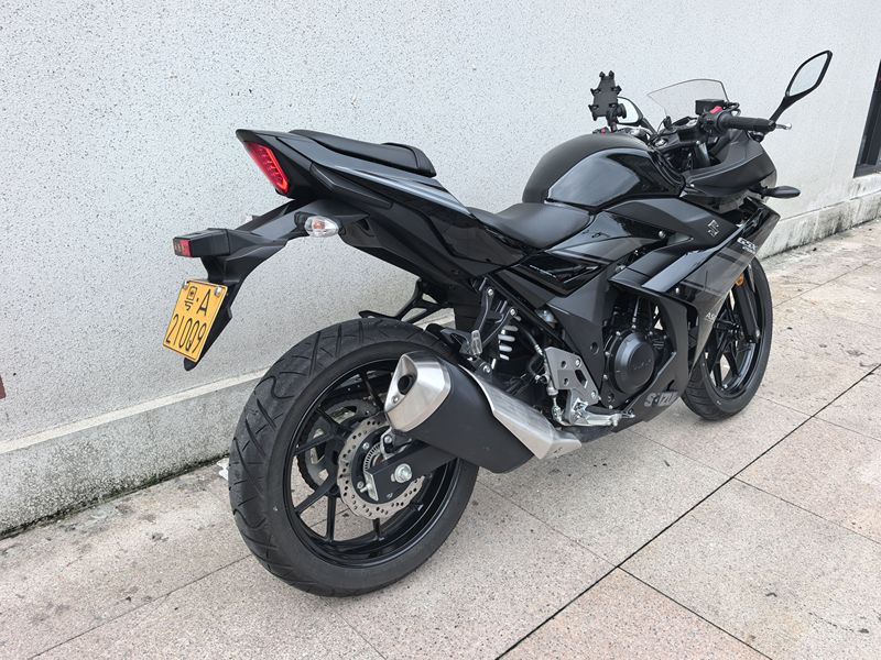 二手豪爵铃木GSX250R
