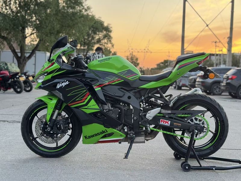 二手川崎ZX-4R