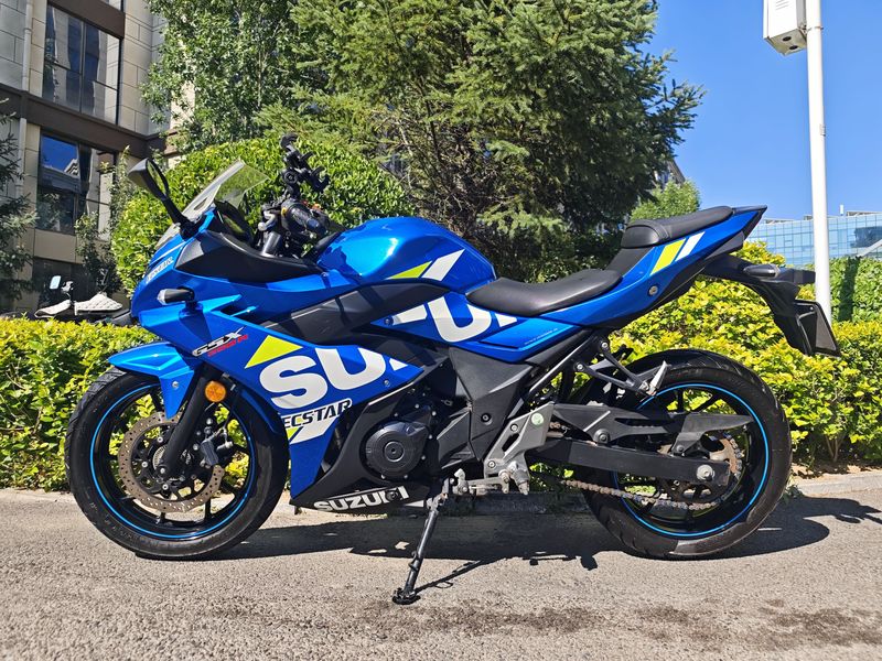 二手豪爵铃木GSX250R