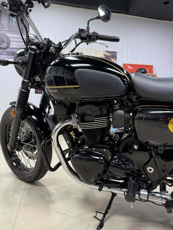 二手川崎W800 