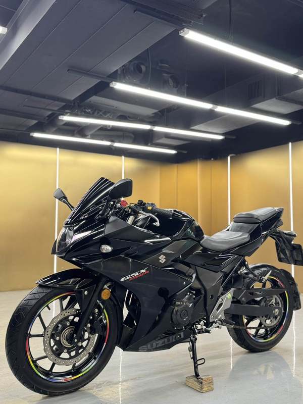 二手豪爵铃木GSX250R