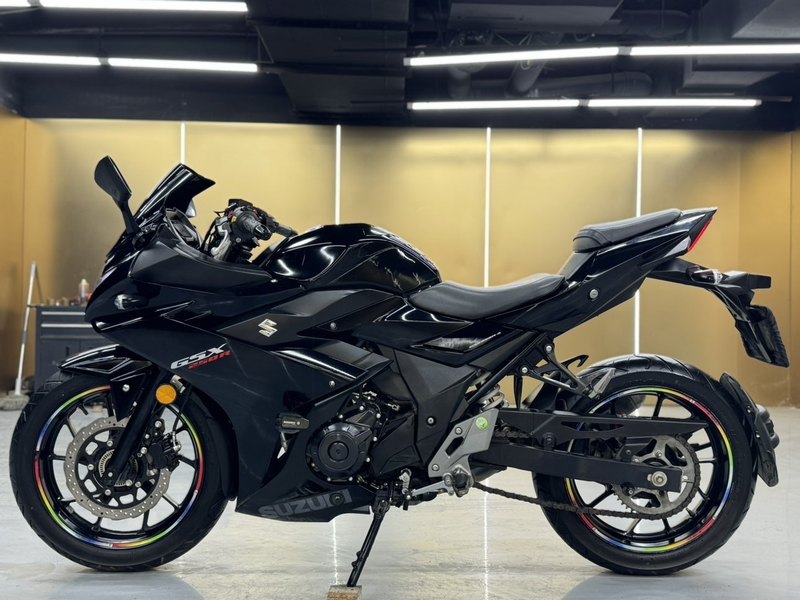 二手豪爵铃木GSX250R