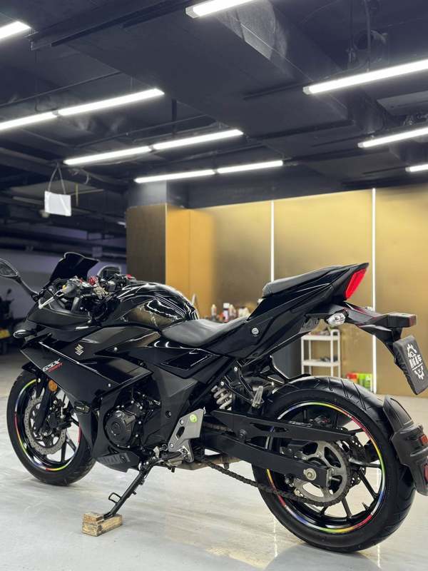 二手豪爵铃木GSX250R