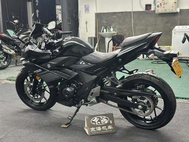 二手豪爵铃木GSX250R