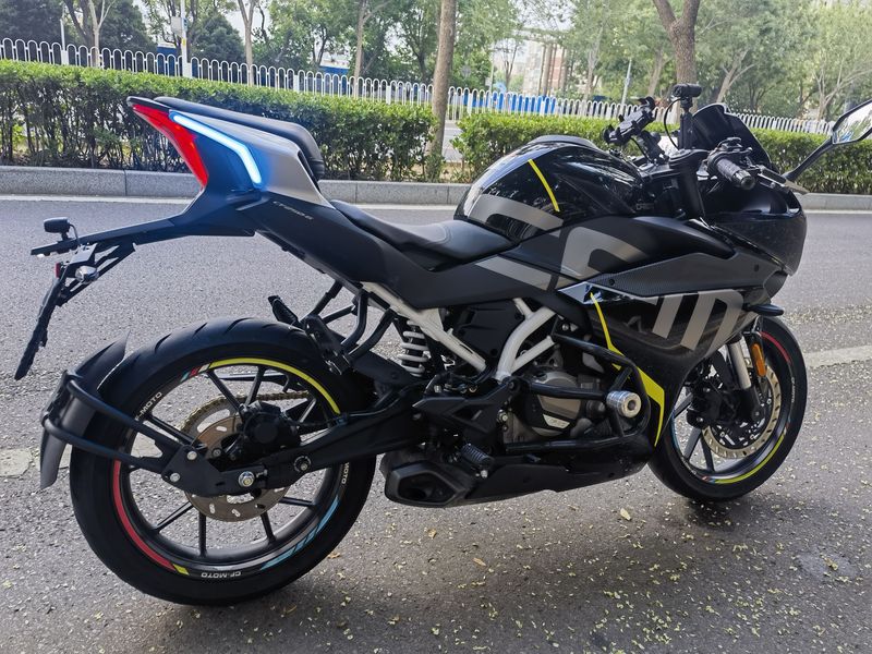 二手春风250SR