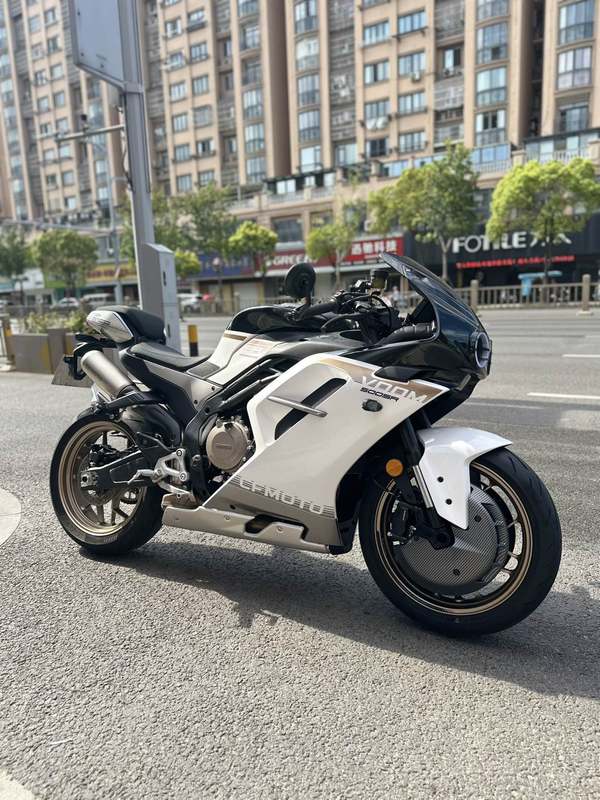 二手春风500SR VOOM