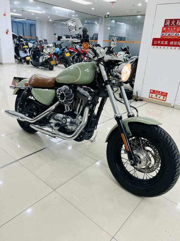 二手哈雷戴维森1200 Custom