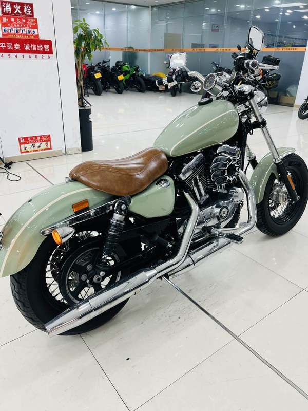 二手哈雷戴维森1200 Custom