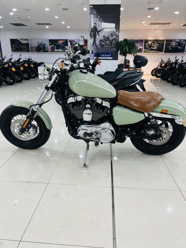 二手哈雷戴维森1200 Custom