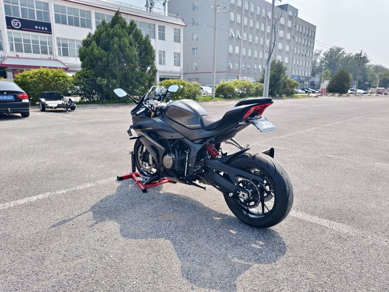 二手QJMOTOR赛800