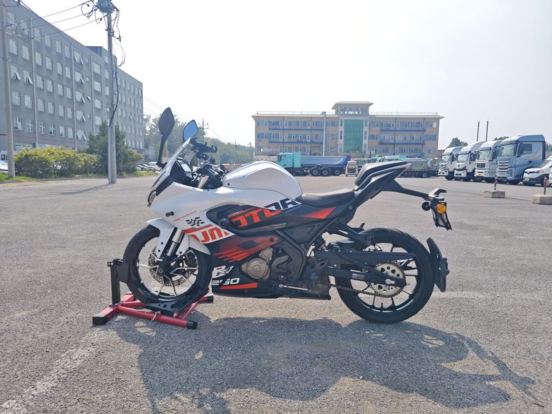 二手QJMOTOR赛250