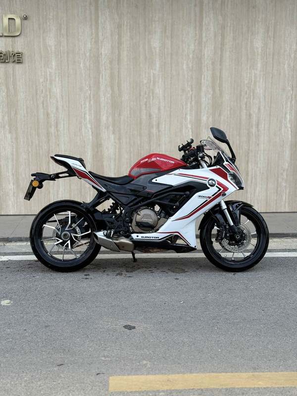 二手QJMOTOR赛400