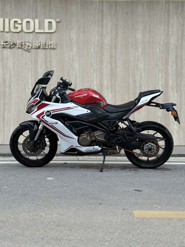 二手QJMOTOR赛400