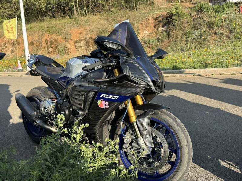 二手雅马哈YZF-R1