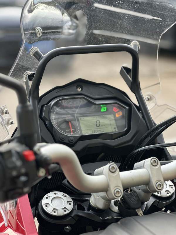 二手贝纳利金鹏 TRK502