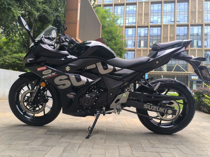 二手豪爵铃木GSX250R