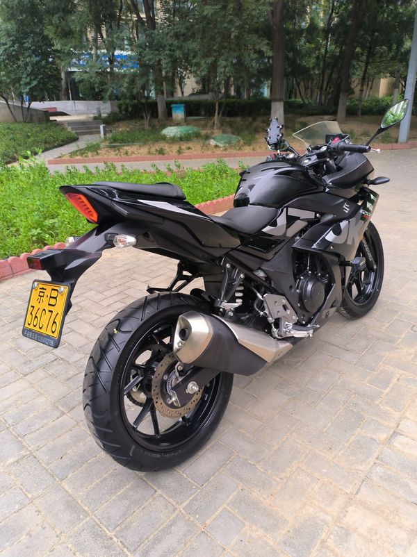 二手豪爵铃木GSX250R