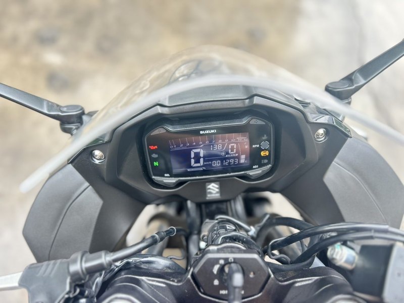二手豪爵铃木GSX250R