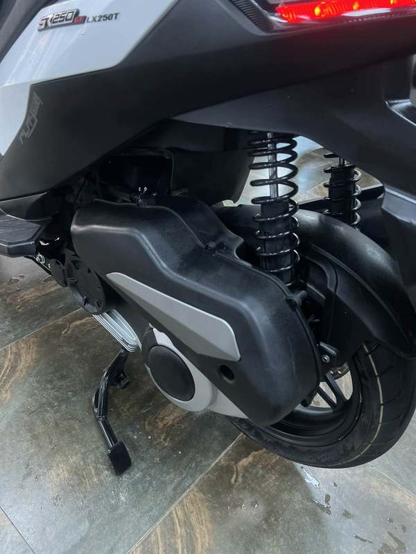 二手无极SR250GT