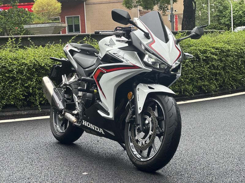 二手本田CBR400R