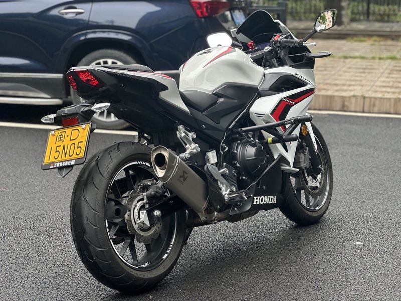 二手本田CBR400R