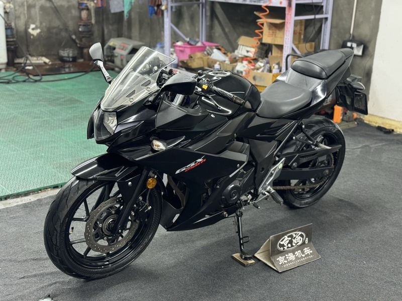 二手豪爵铃木GSX250R