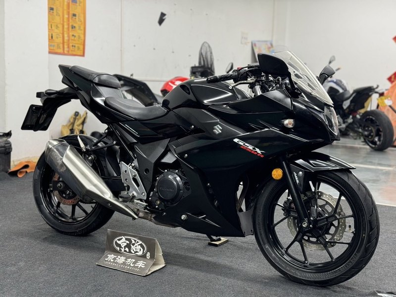 二手豪爵铃木GSX250R