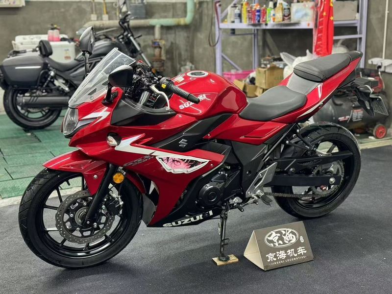二手豪爵铃木GSX250R