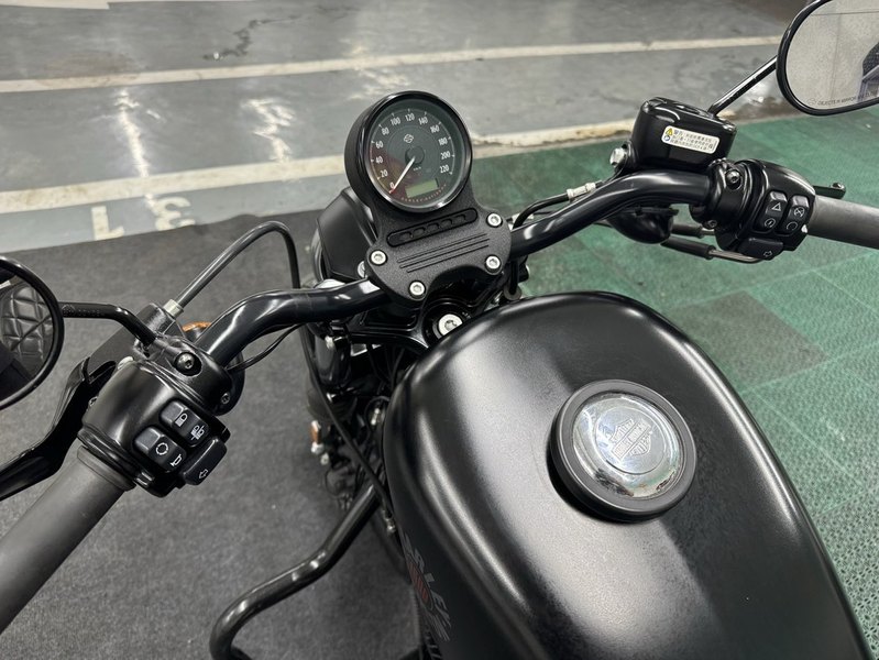 二手哈雷戴维森Iron883 硬汉