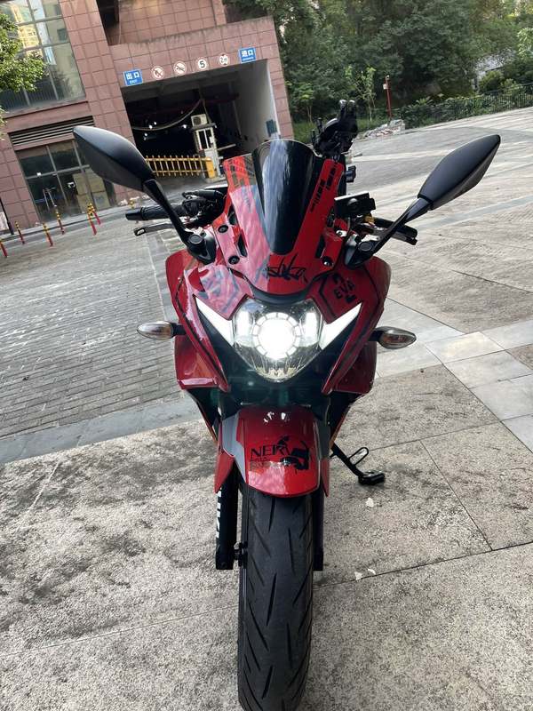 二手豪爵铃木GSX250R