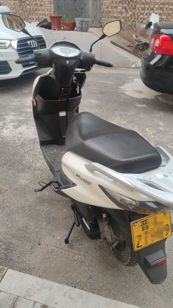 二手济南铃木优驿 UE125T