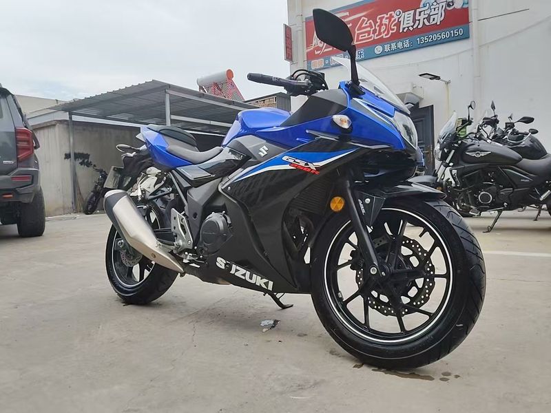 二手豪爵铃木GSX250R